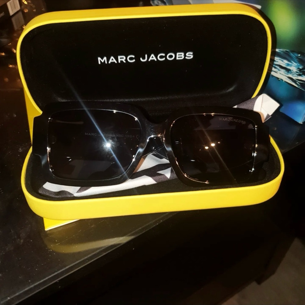Marc Jacobs Black Sunglasses with Yellow Case